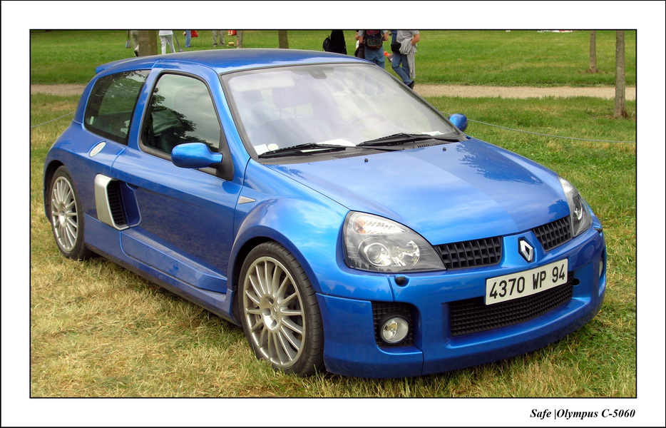 2004 - 04 - Clio V6 2.JPG